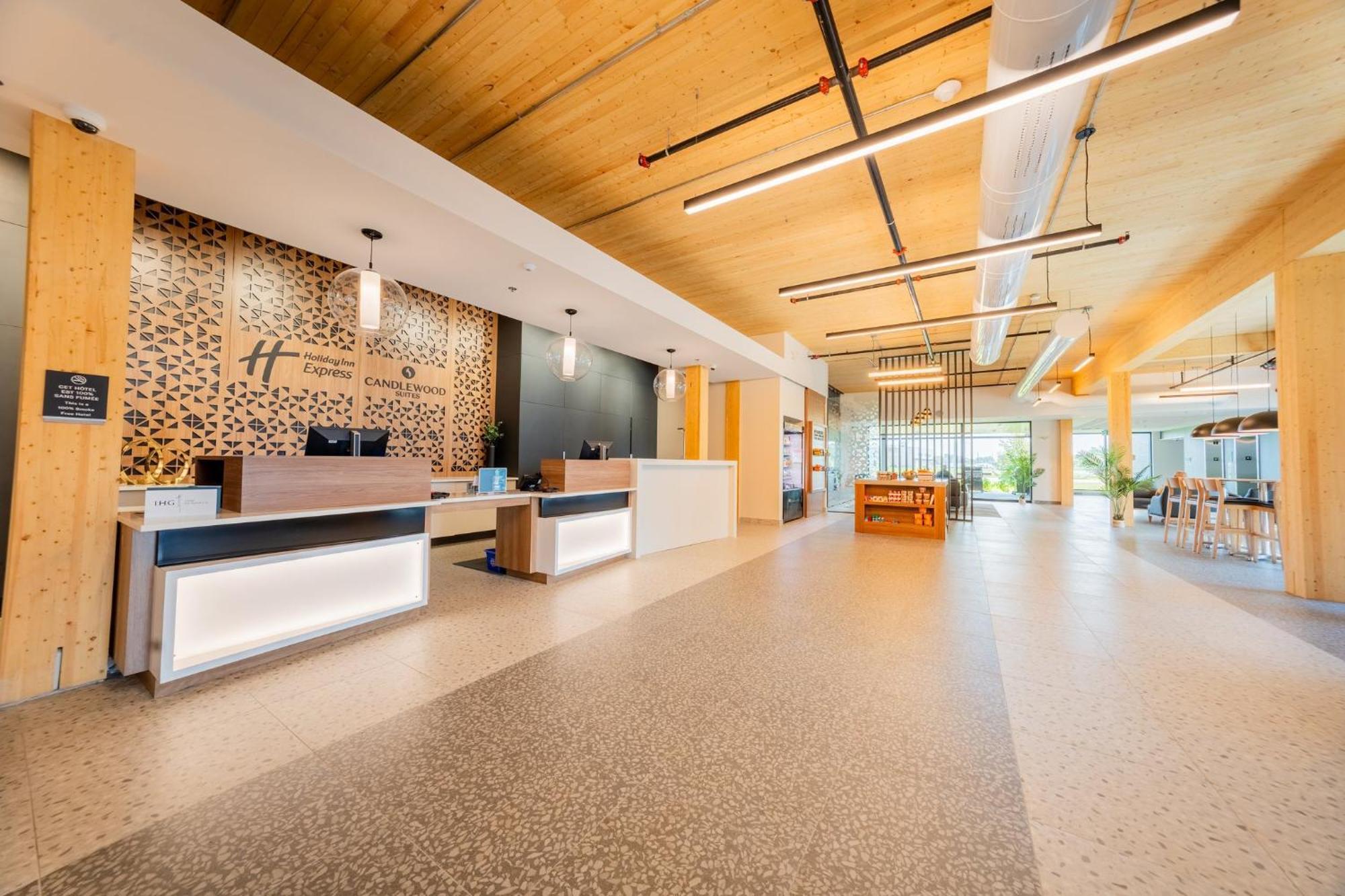 Holiday Inn Express & Suites - Trois Rivieres Ouest By Ihg Εξωτερικό φωτογραφία